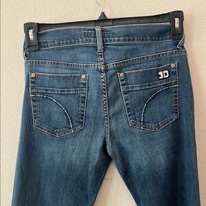 JOE’S Blue Straight Leg Jeans with Soft Cotton MidRise Classic Fit
Women’s 29x29